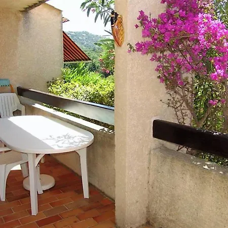 Apartment T2 Climatise, 4 Pers, Terrasse Sud, Proche Plage, Parking, Menage Inclus - Fr-1-251-415 Le Lavandou